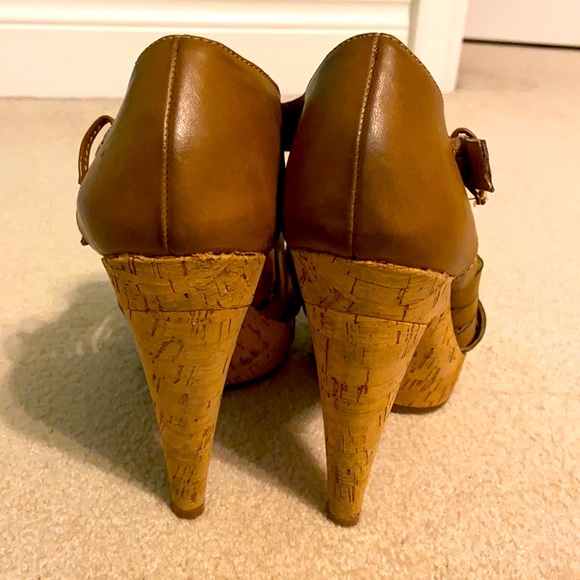 Cork bottom heels - Picture 2 of 3